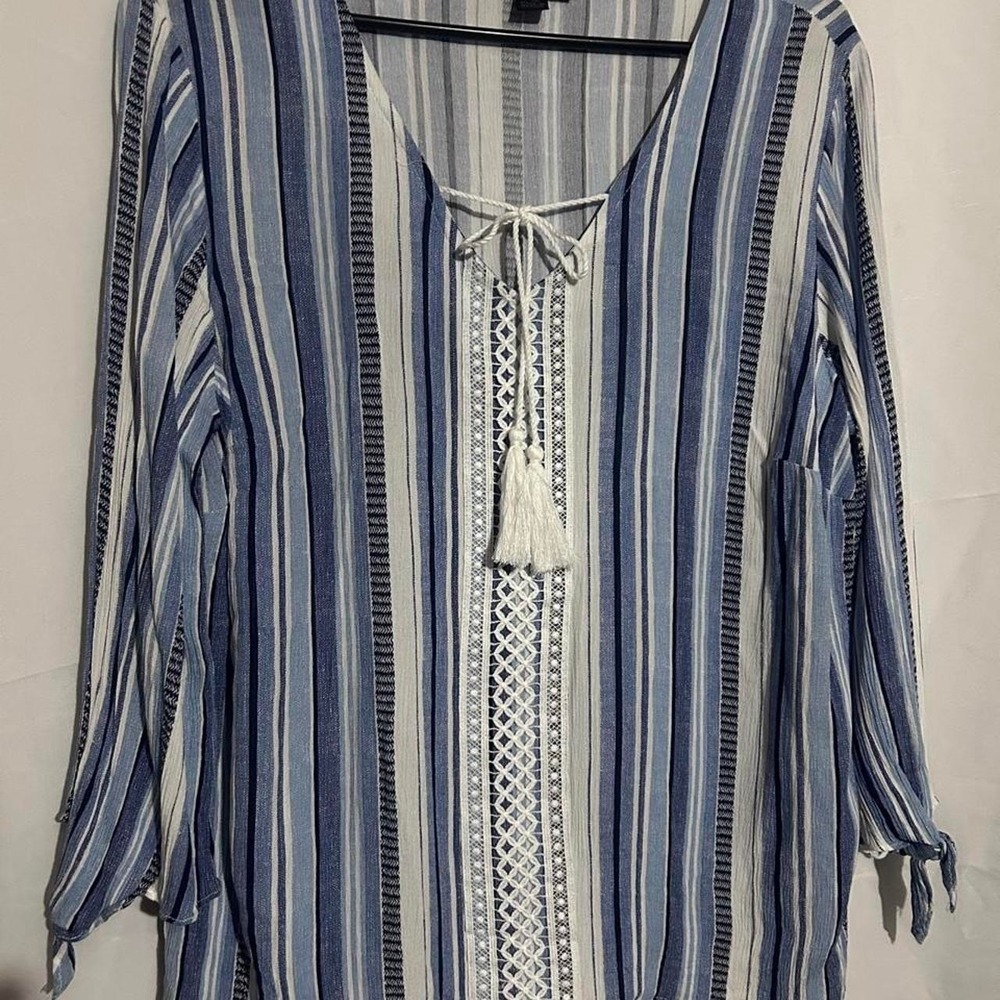 I. N. Studio blue white striped blouse size PXL
